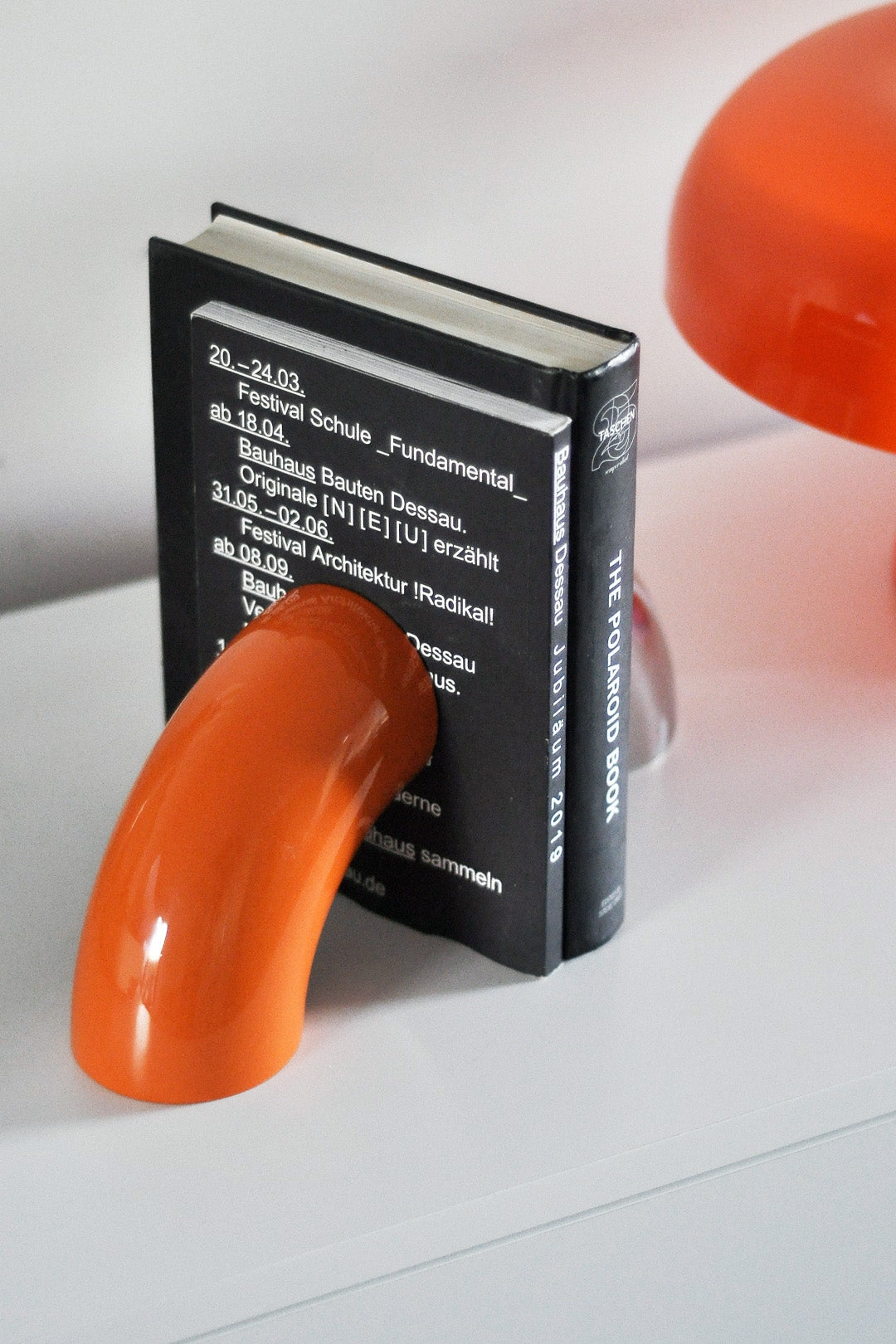 M03 — apoya libros