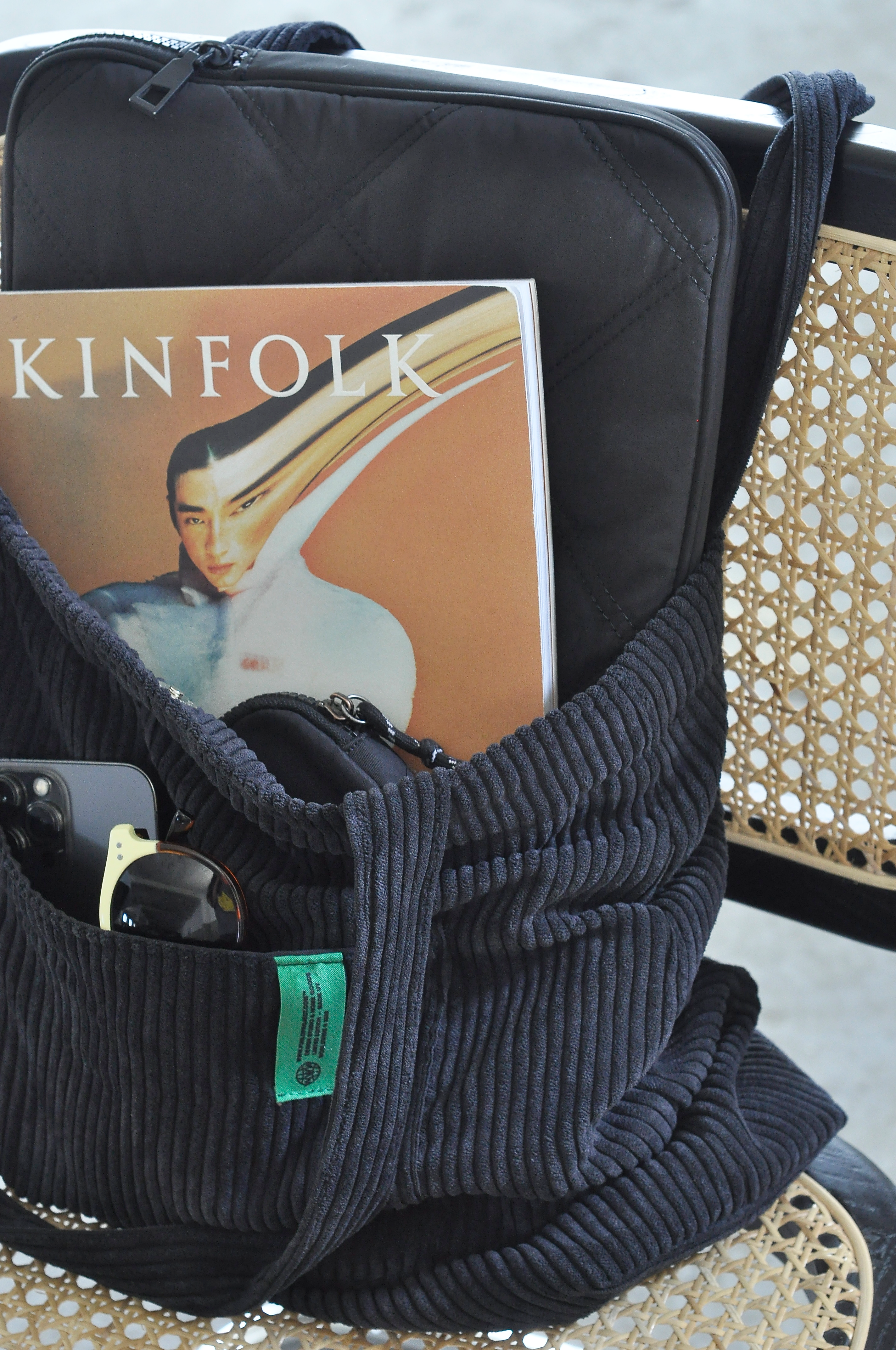 T02  — tote bag pana