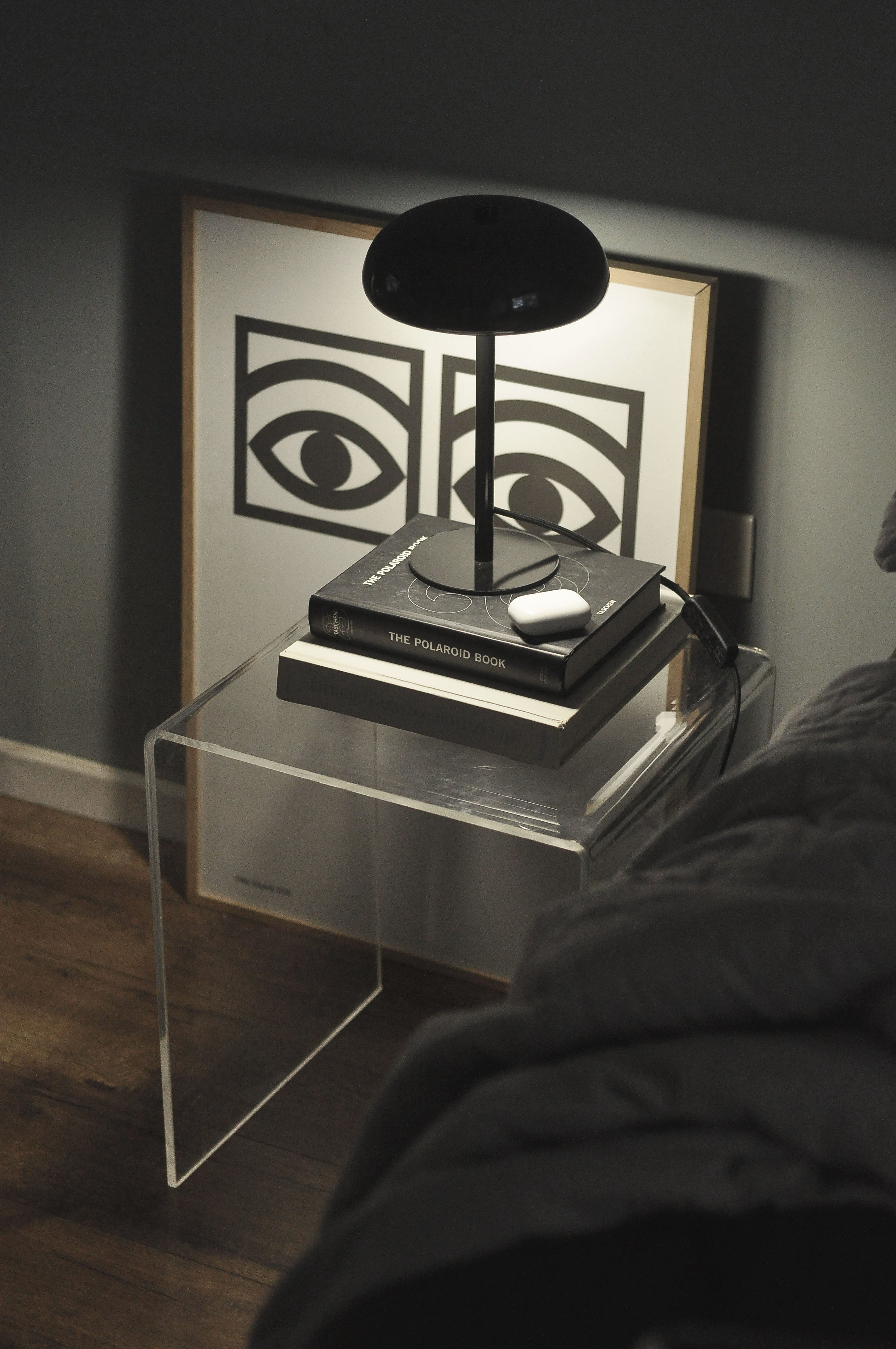 A04 — mesa auxiliar