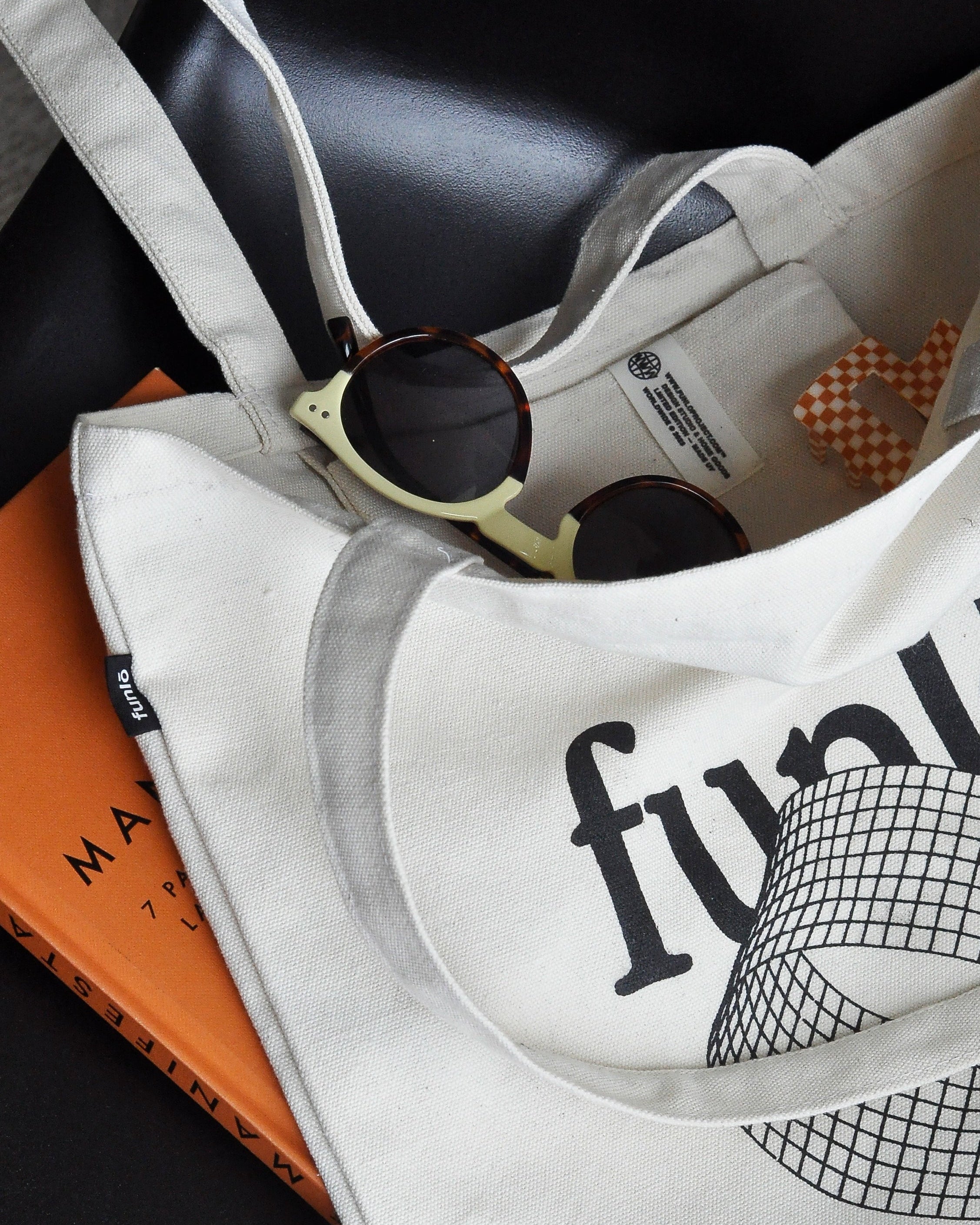 T01 — tote bag funlō