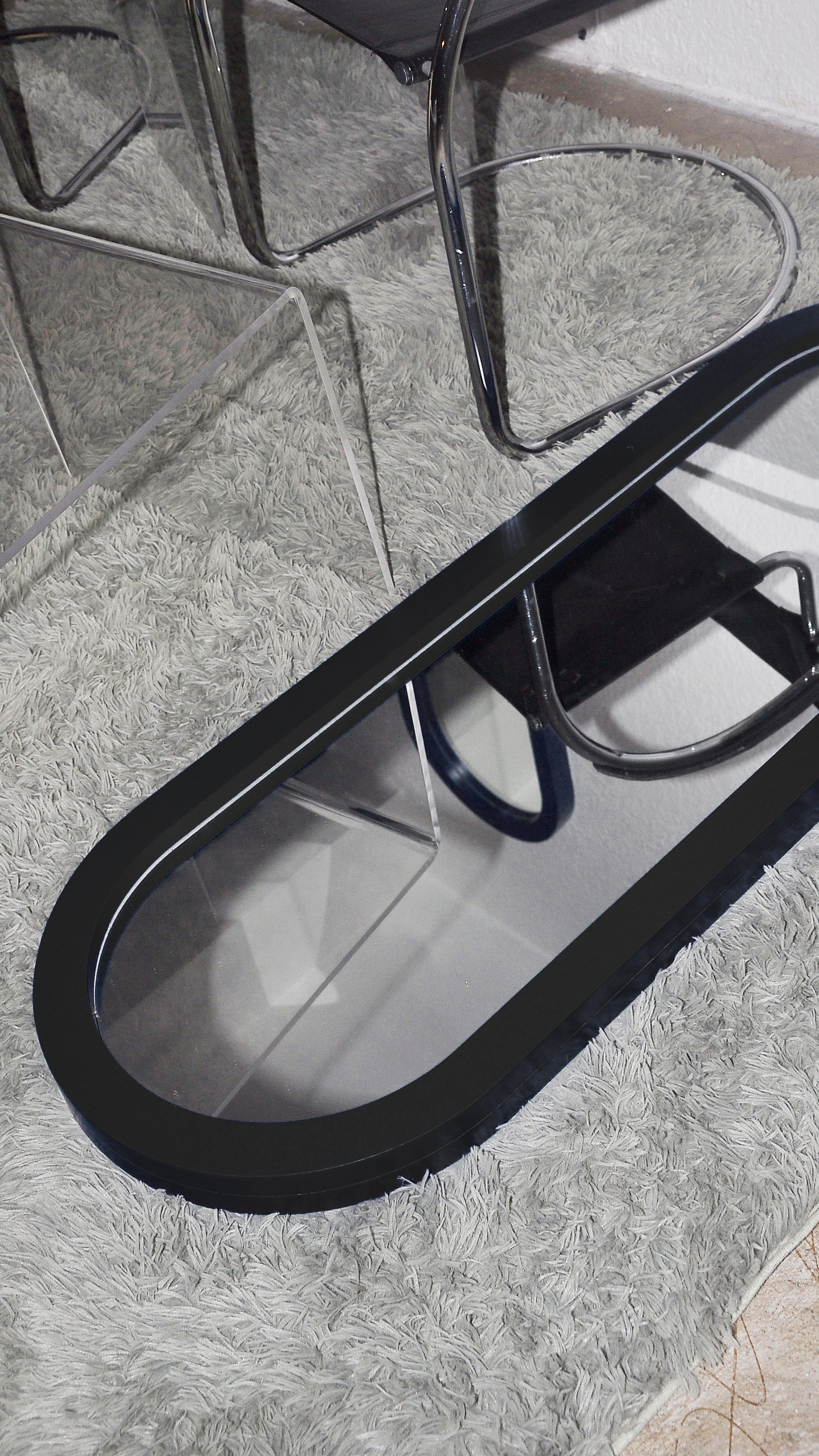 E02 — espejo ovalado