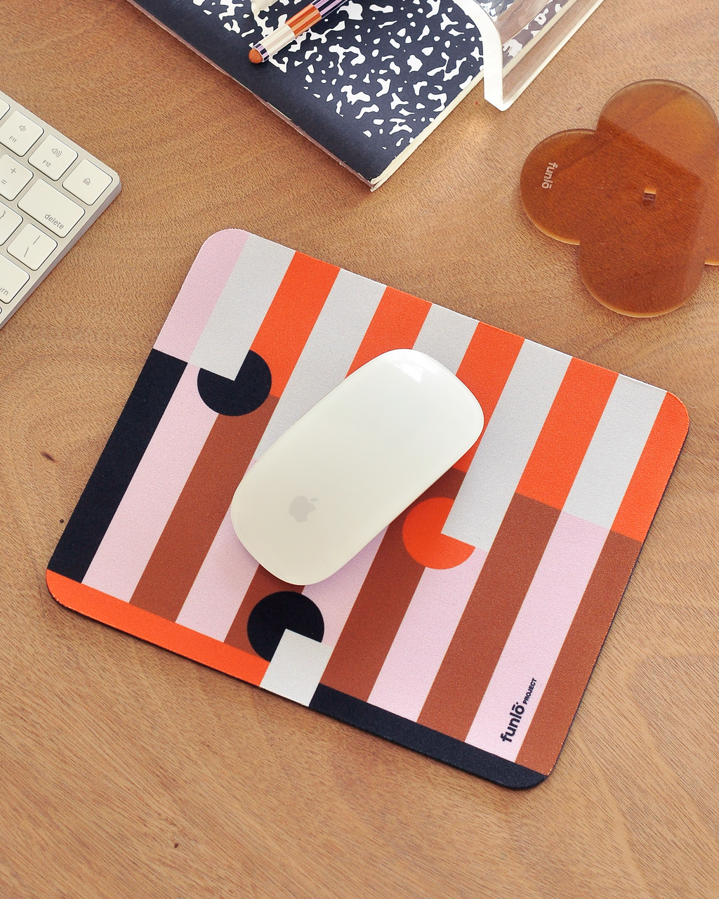 T05 — mousepad vol. 3