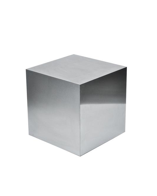 M10 — cubo steel